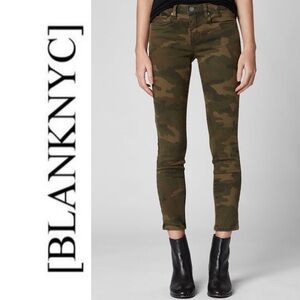 BLANKNYC  Skinny Camo Cropped Ankle Jeans Womens Size 29